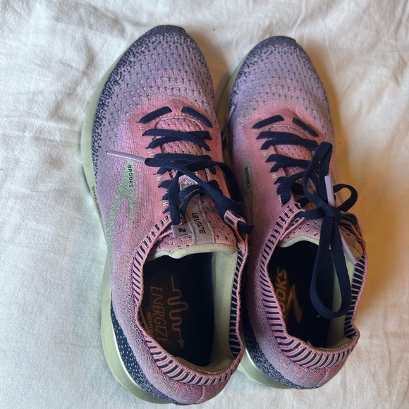 Brooks Levitate 2 Lilac/Purple/Navy Size 9.5 Women’s Tennis Running Shoe - Picture 7 of 9